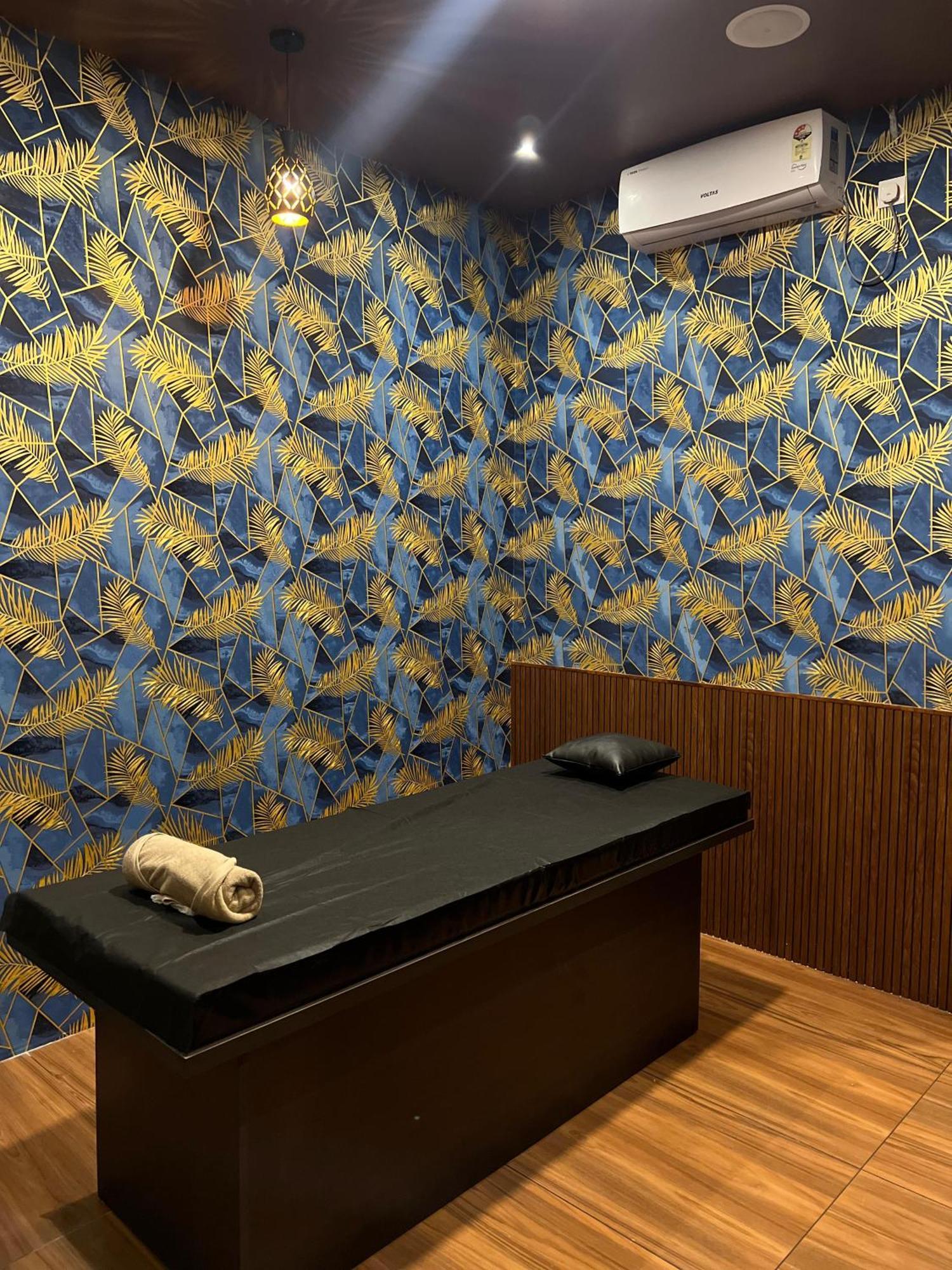 Fly View Airport Residency Hotel Nedumbassery Exterior foto